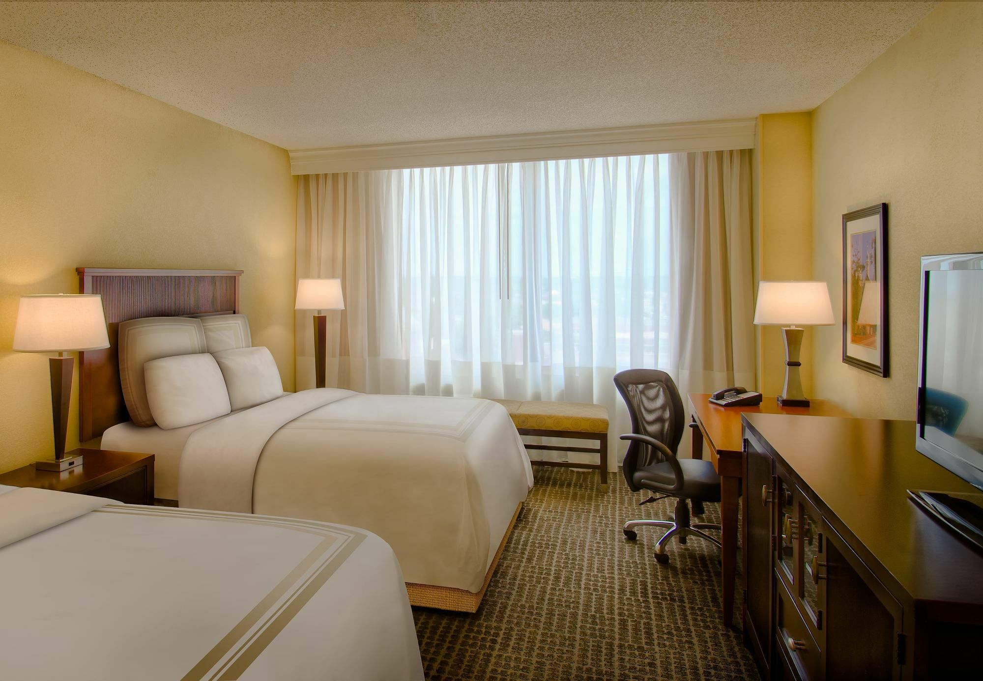 Hotel Marriott 3*